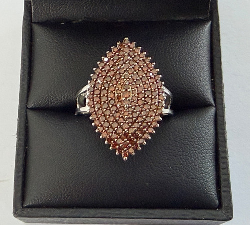 Stunning large unusual 9ct - stunning,