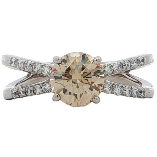 081ct 18ct diamond ring - 1.081ct,