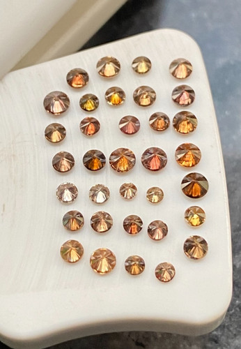 Natural diamond lot round - diamond,