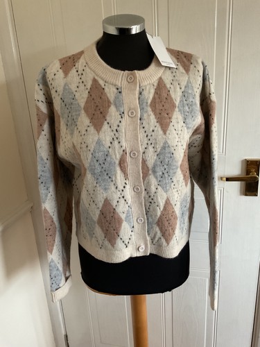 Nwt women size medium - nwt,