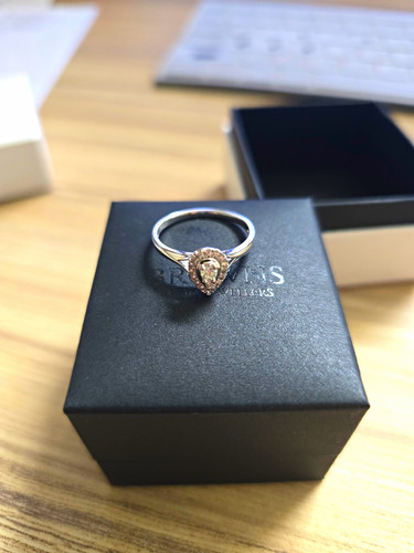 Browns 18ct white gold - browns,